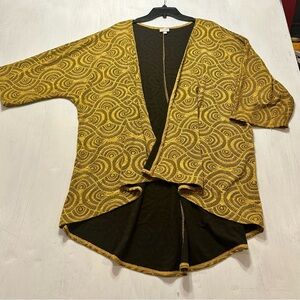 LuLaRoe Lindsay Cardigan L NWT Mustard Yellow Black Print Drape Kimono USA